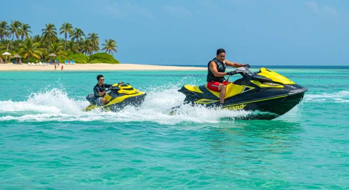 Randonnée en scooter des mers, Le François